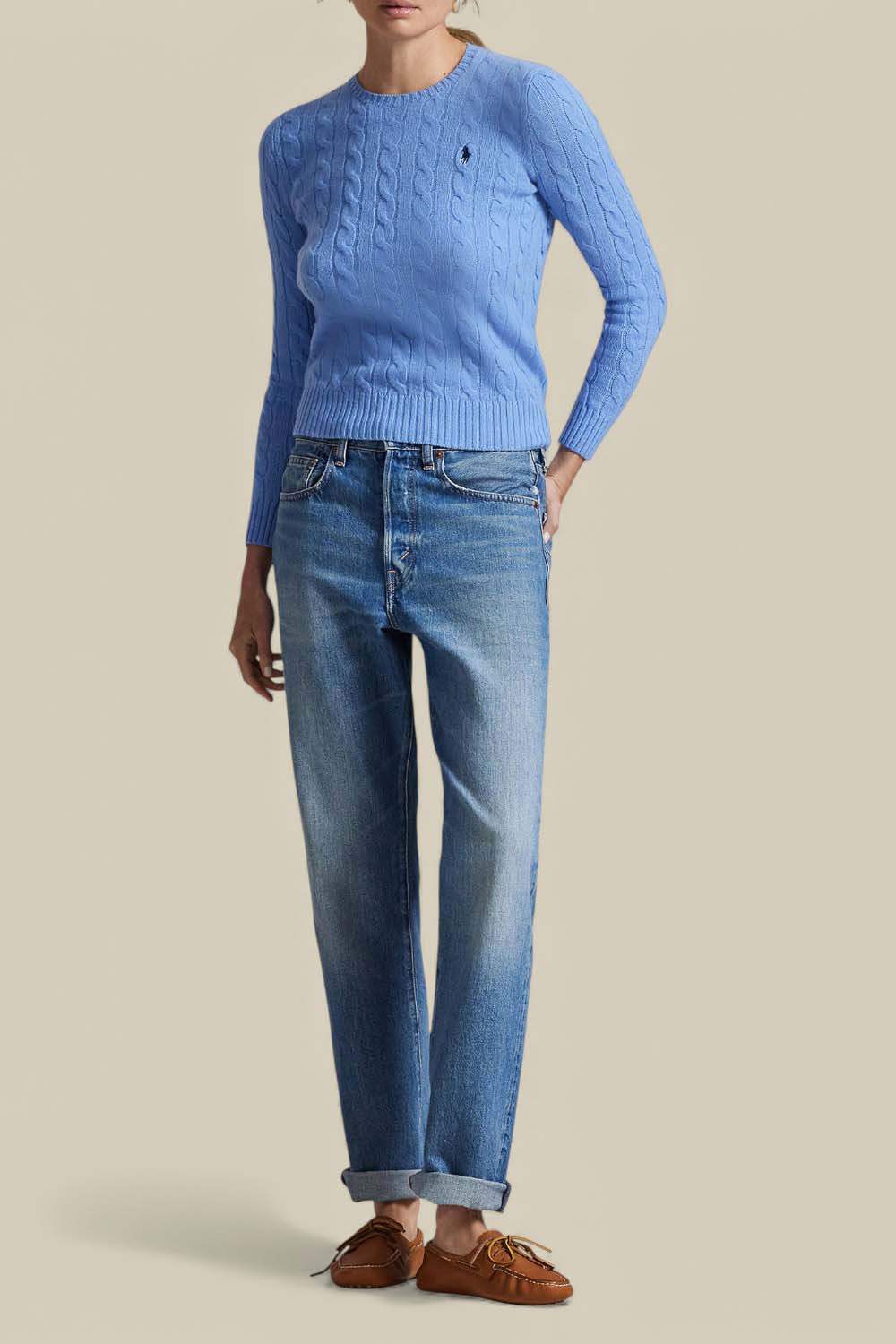 תמונת כל הלוק של סריג צמר וקשמיר